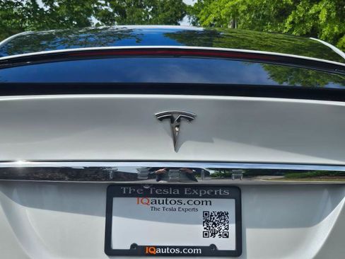 Used 2020 Tesla Model X Long Range AWD/4WD image 27
