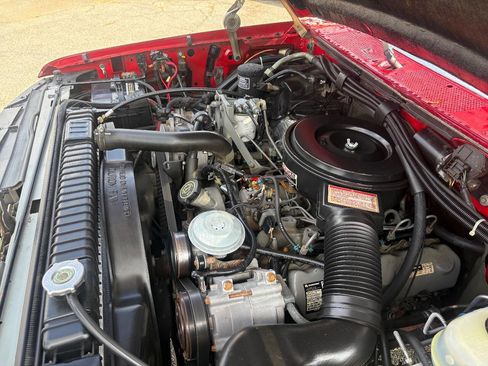 Used 1992 Ford F450 2WD Regular Cab Super Duty image 23