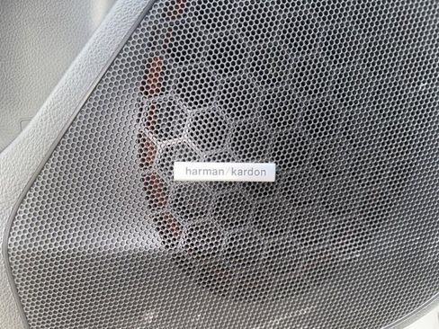 Used 2018 Subaru Forester 2.5i Touring image 17