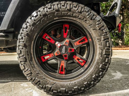Used 2014 Jeep Wrangler Unlimited Rubicon AWD/4WD image 93