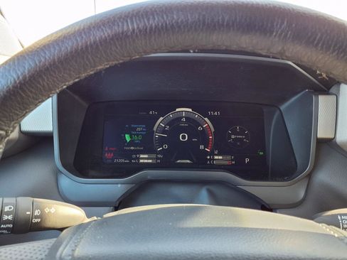 Used 2024 Toyota Tundra Limited image 9