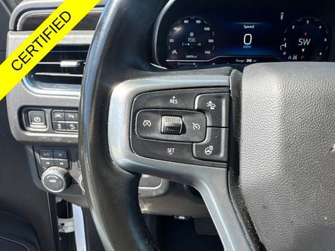 Used 2023 Chevrolet Suburban Premier AWD/4WD image 17