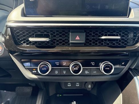 Used 2025 Acura ADX AWD image 18
