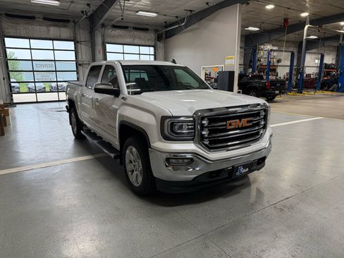 Used 2018 GMC Sierra 1500 SLT AWD/4WD image 5