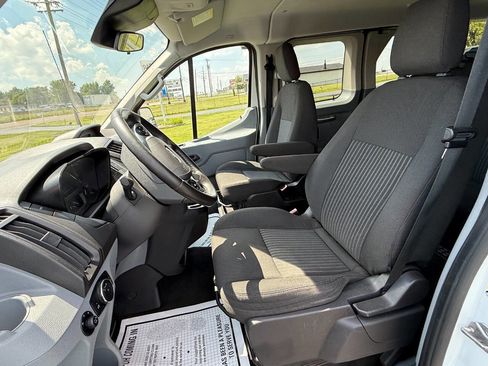 Used 2016 Ford Transit 350 XL image 9