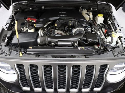 Used 2021 Jeep Gladiator Overland w/ Popular Equipment Package image 30