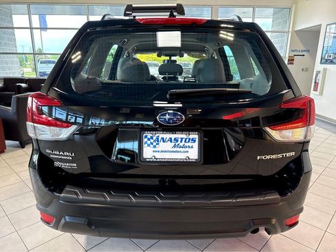 Used 2021 Subaru Forester AWD/4WD image 9