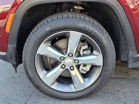 Used 2021 Jeep Grand Cherokee L Limited image 9