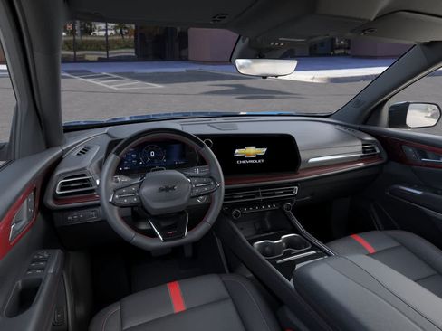 New 2027 Chevrolet Traverse RS w/ LPO, Floor Liner Package FWD image 15