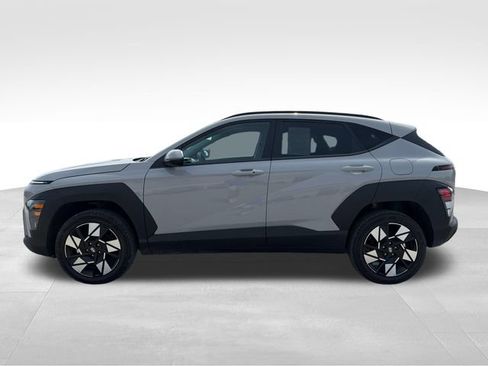 Used 2025 Hyundai Kona SEL AWD/4WD image 8