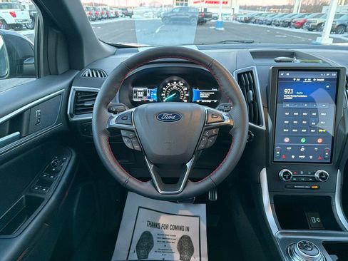 Used 2024 Ford Edge ST-Line w/ Class II Trailer Tow Package image 13