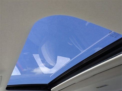 Used 2025 MAZDA MAZDA3 s image 13