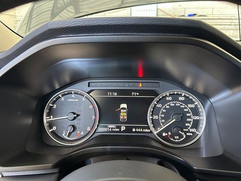 New 2025 Mitsubishi Outlander SE image 28