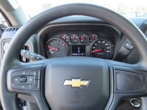 Used 2025 Chevrolet Silverado 1500 Custom w/ Turbomax Blackout Package AWD/4WD image 23
