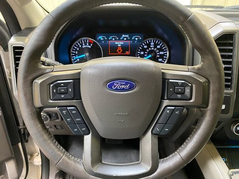 Used 2018 Ford Expedition Max XLT w/ Equipment Group 202A RWD image 34