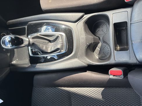 Used 2021 Nissan Rogue Sport S AWD/4WD image 22
