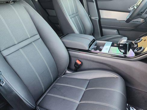 Certified 2022 Land Rover Range Rover Velar R-Dynamic S image 14