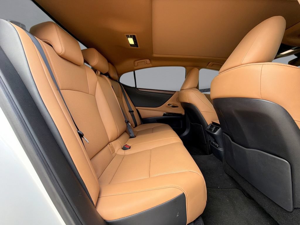 Certified 2025 Lexus ES 350 w/ Accessory Package (Z1) FWD image 17