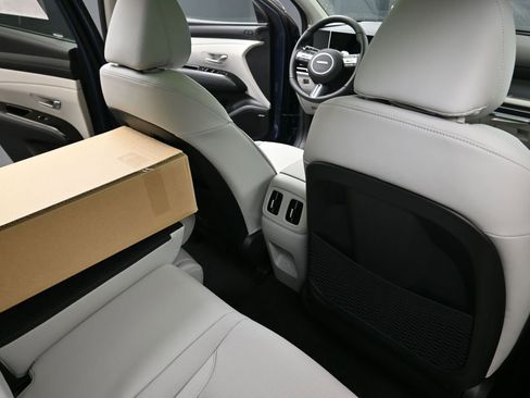 New 2026 Hyundai Tucson Limited image 17