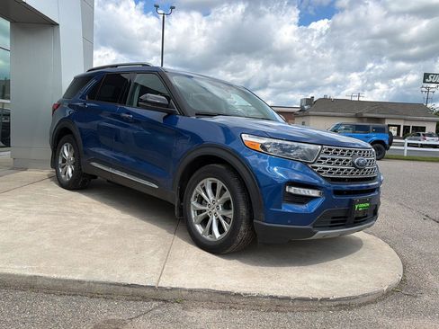 Used 2020 Ford Explorer Limited w/ Class III Trailer Tow Package AWD/4WD image 3