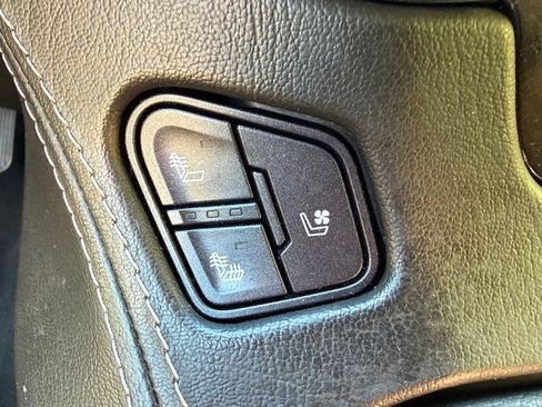 Used 2020 Chevrolet Tahoe Premier image 34