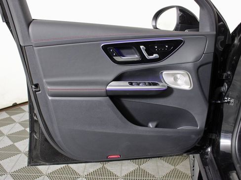 Certified 2025 Mercedes-Benz GLC 43 AMG 4MATIC image 10