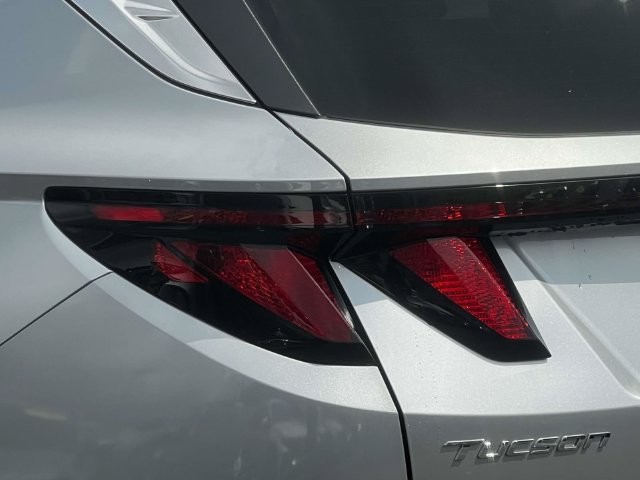 Certified 2024 Hyundai Tucson SEL AWD/4WD image 9