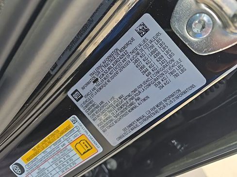 Used 2025 GMC Yukon XL Denali w/ Denali Reserve Package image 14