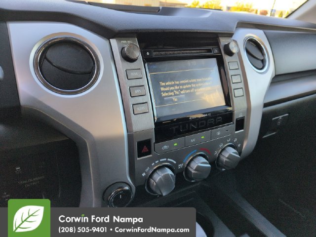 Used 2018 Toyota Tundra SR5 AWD/4WD image 16