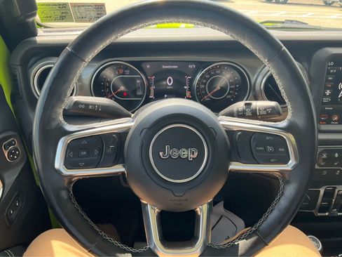 Used 2021 Jeep Wrangler Unlimited Sahara AWD/4WD image 14