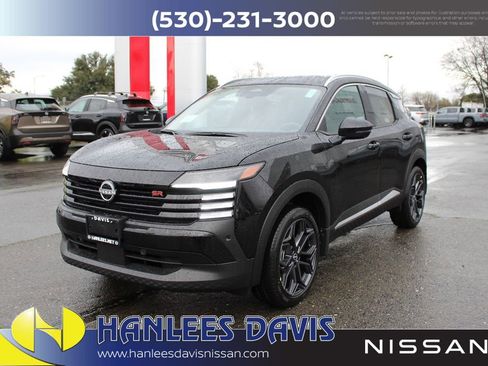 New 2026 Nissan Kicks SR w/ SR Premium Package AWD/4WD image 3