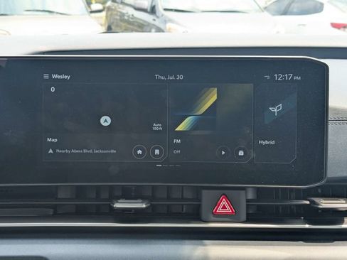 Used 2025 Kia Carnival SX FWD image 17