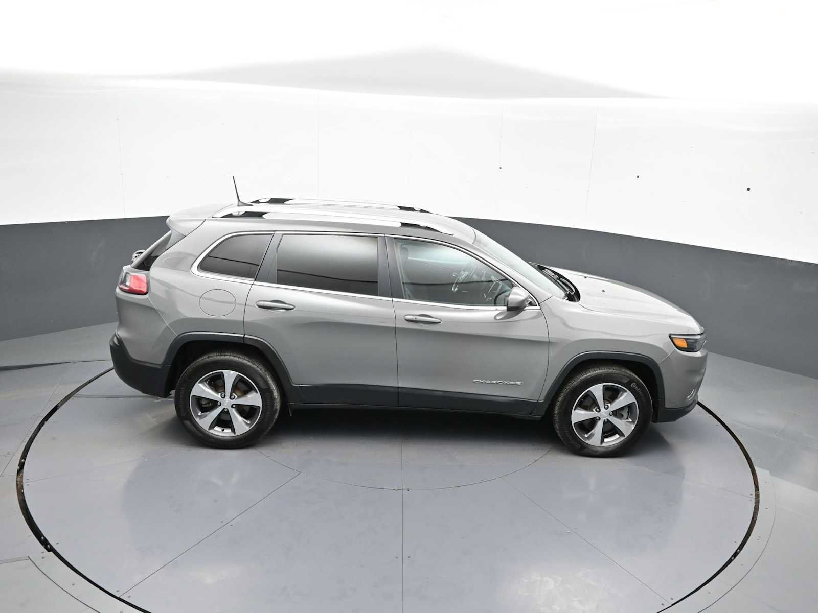 Used 2020 Jeep Cherokee Limited AWD/4WD image 37