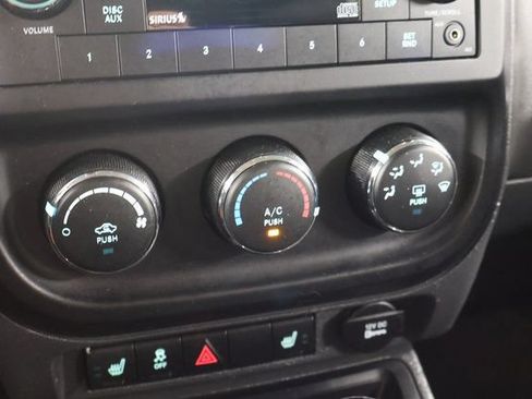 Used 2016 Jeep Patriot Sport w/ Power Value Group FWD image 19