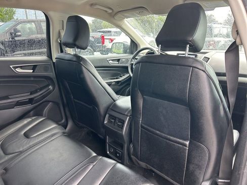 Used 2022 Ford Edge Titanium image 40