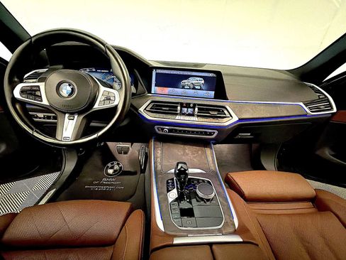 Used 2023 BMW X5 M50i w/ Parking Assistance Package image 12