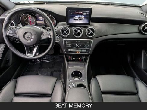 Used 2019 Mercedes-Benz GLA 250 w/ Convenience Package image 13