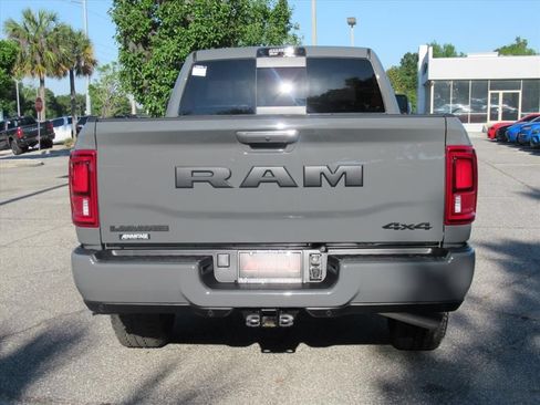 Certified 2026 RAM 3500 Laramie AWD/4WD image 6