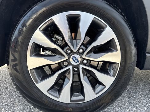 Used 2025 Subaru Outback Limited image 13