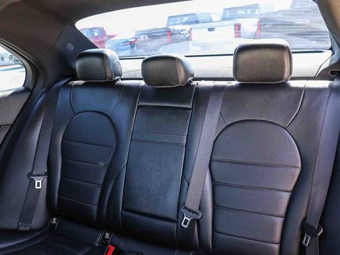 Used 2019 Mercedes-Benz C 300 Sedan image 17