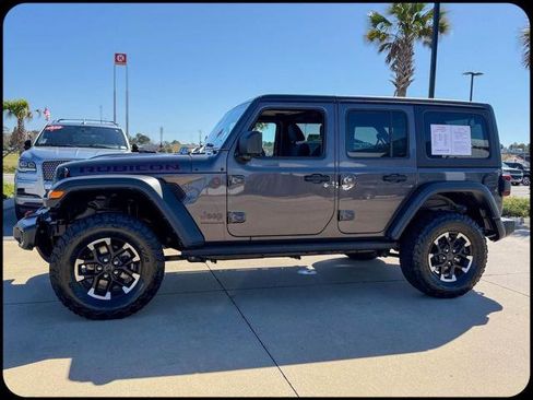 Certified 2025 Jeep Wrangler Unlimited Rubicon image 29
