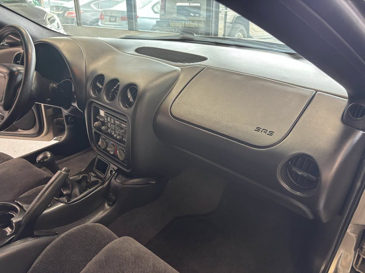 Used 2000 Pontiac Firebird Coupe RWD image 14