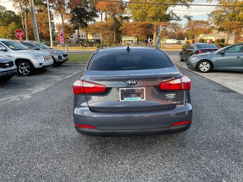 Used 2016 Kia Forte LX FWD image 8