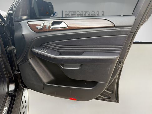 Used 2019 Mercedes-Benz GLE 43 AMG 4MATIC Coupe w/ Premium 3 Package image 33