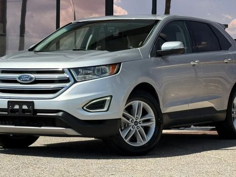 Used 2017 Ford Edge SEL w/ Equipment Group 201A FWD image 2