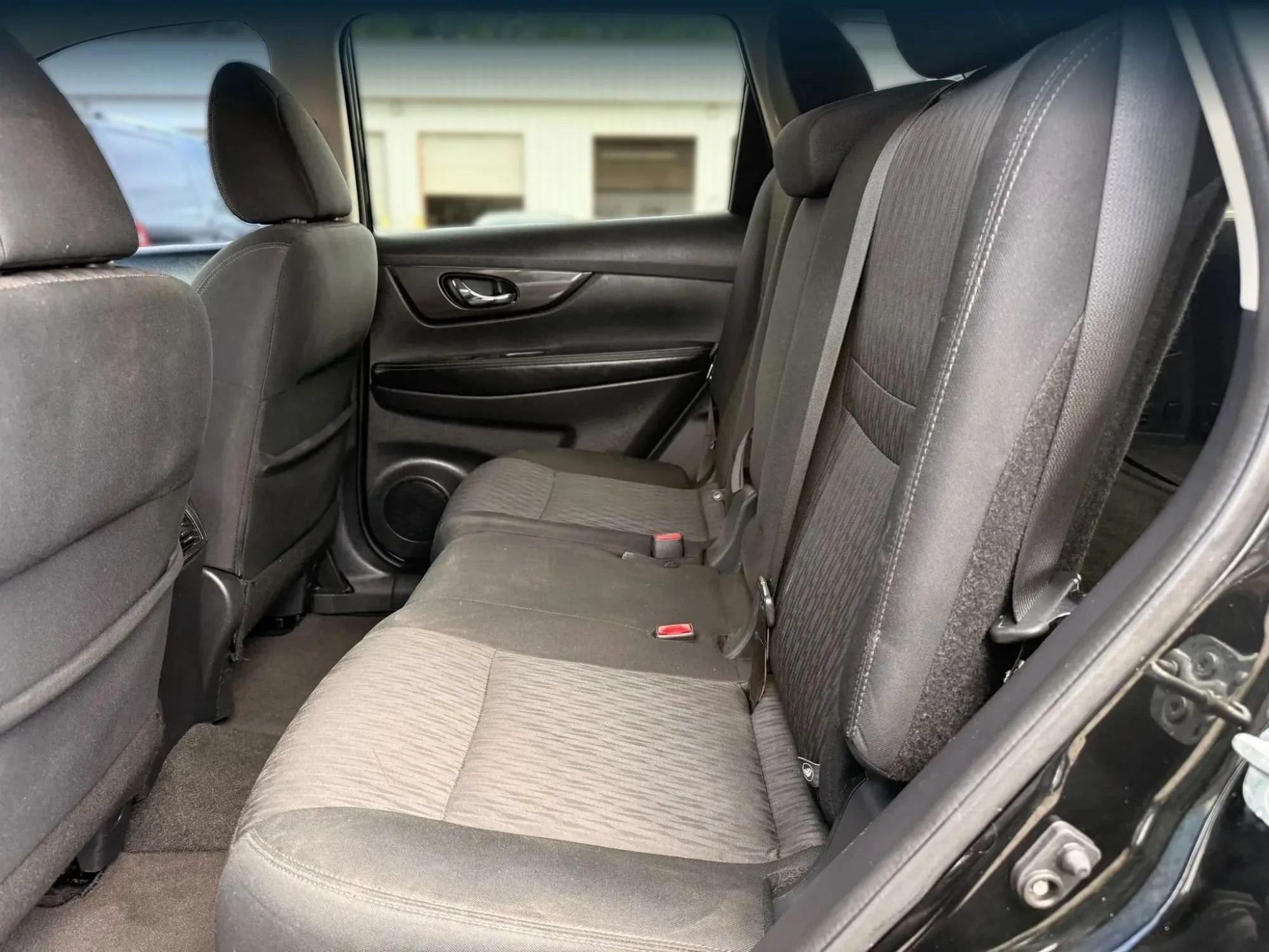 Used 2018 Nissan Rogue SV AWD/4WD image 21