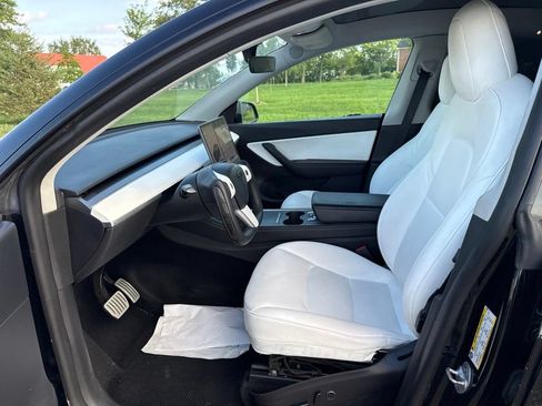 Used 2022 Tesla Model Y Performance AWD/4WD image 13