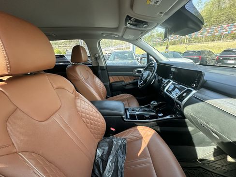 Used 2021 Kia Sorento SX Prestige image 10