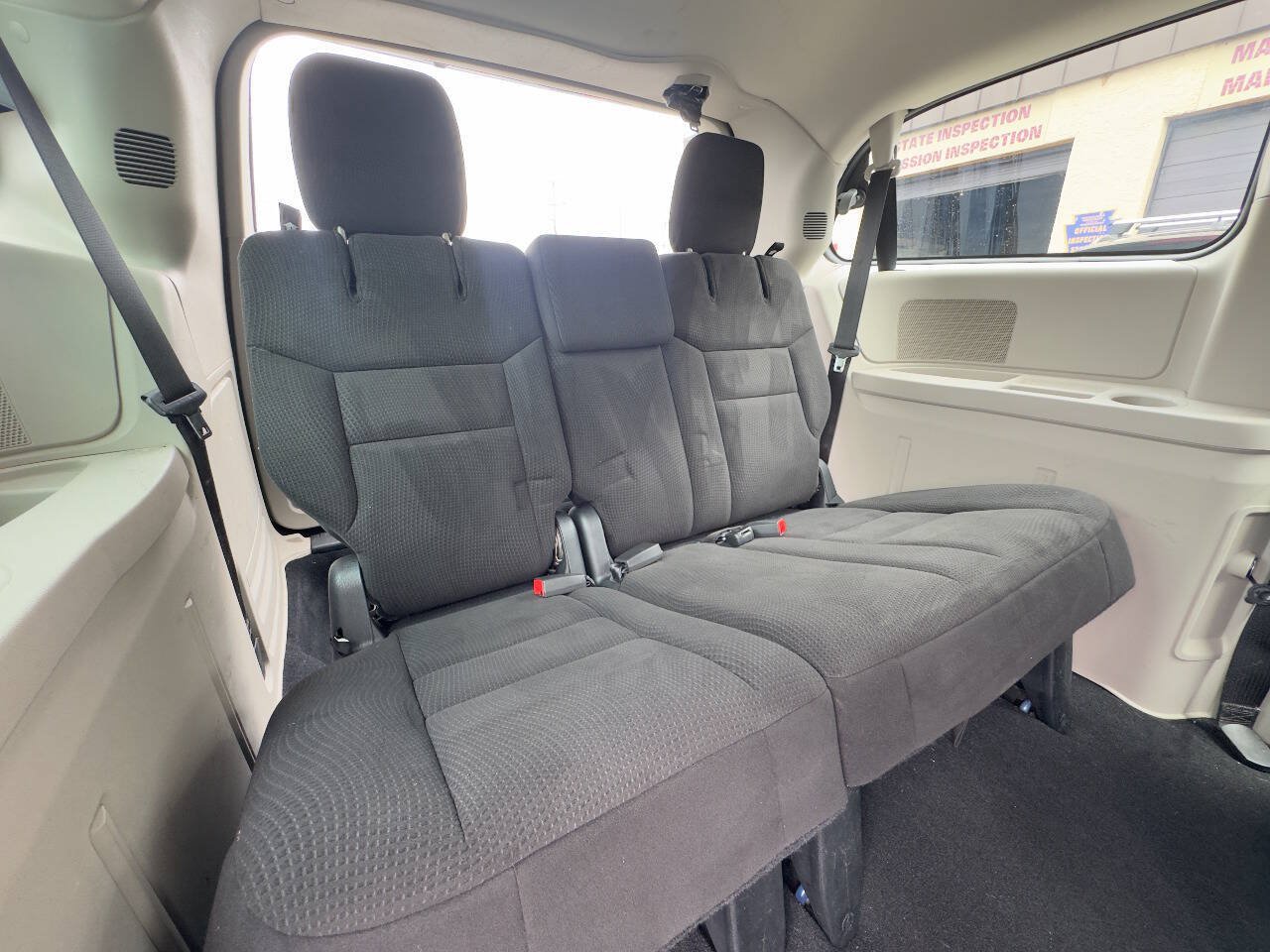 Used 2014 Dodge Grand Caravan American Value Package FWD image 13