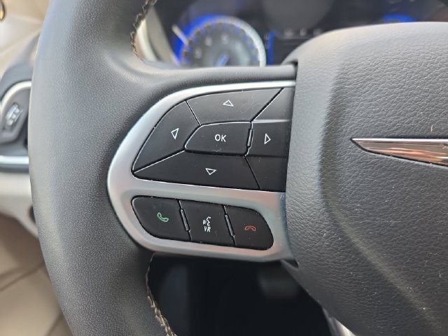 Used 2023 Chrysler Voyager LX FWD image 20